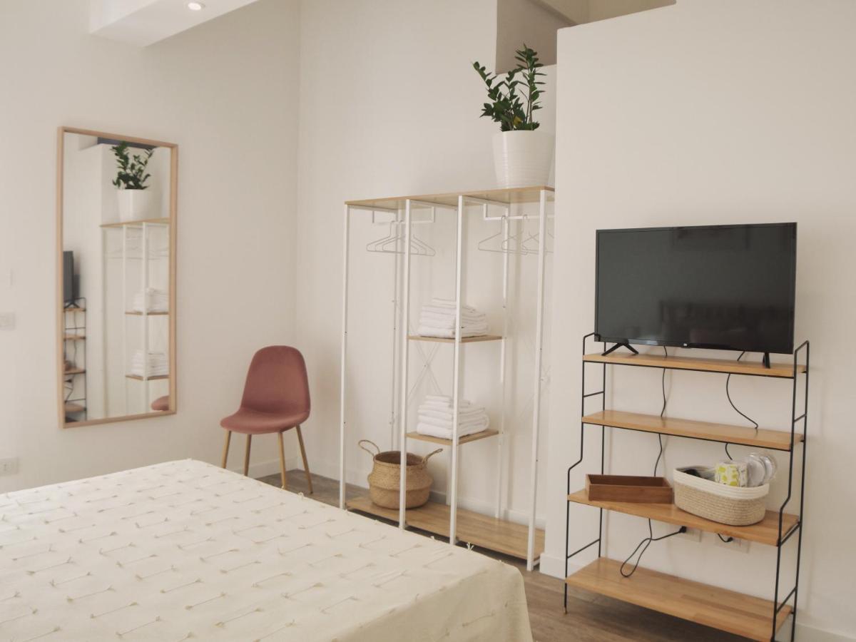 Adele E Il Duca Bed And Breakfast Lecce Exterior foto