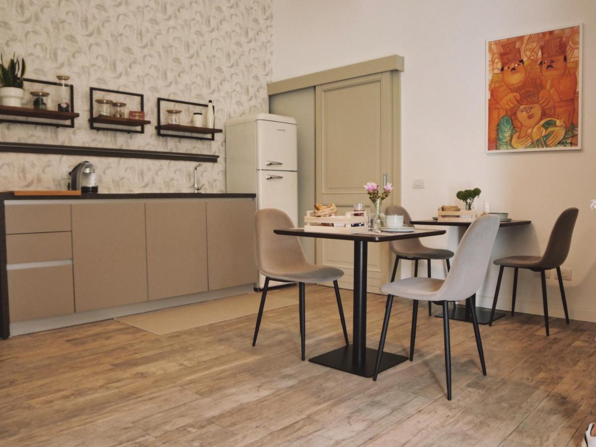 Adele E Il Duca Bed And Breakfast Lecce Exterior foto